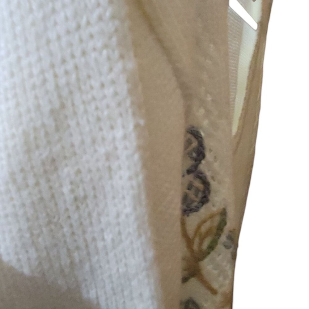Vtg Jantzen Classics Ivory Floral Hand Embroidered Sweater M V-Neck Grandma - Picture 11 of 11